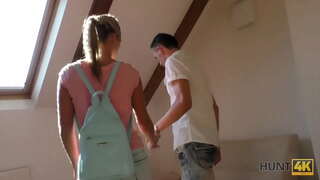 HUNT4K. Hunter betetzen pare parkean eta erosten neska beroa gorputz