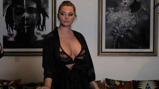 Поклонник мене в четвером...