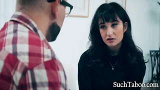 ���ሚሰጡዋቸውን Blackmailed ወደ Fucking የእርሱ ታዳጊ ሴት