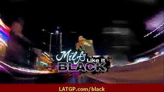 Гарачая сэксуальная МАТУЛЯ скача на вялікім чорным члене монстра 38